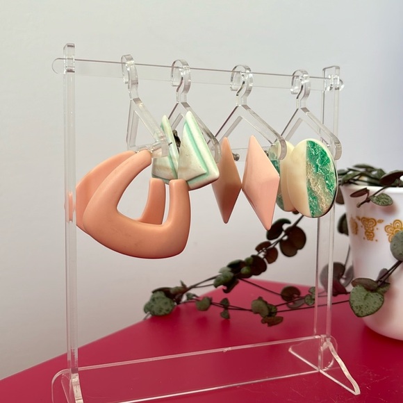 🍓Stunning bundle of vintage earrings - Picture 1 of 6